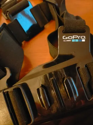 Arnés y anclaje para la cámara GoPro originales