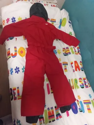 Mono de nieve infantil rojo