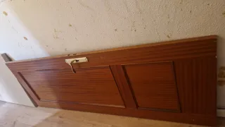 Se venden 5 puertas de madera maciza