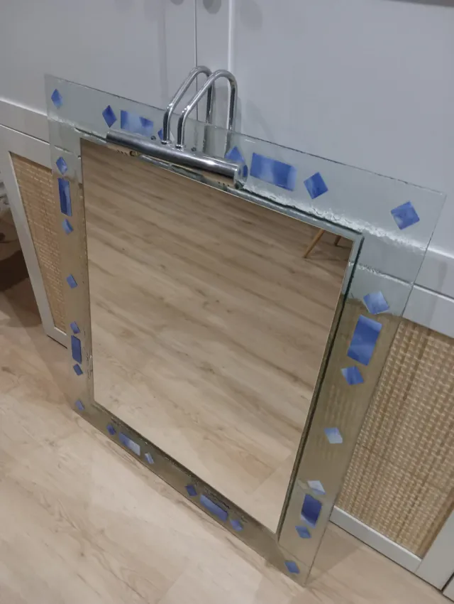 Espejo de baño cristal azul