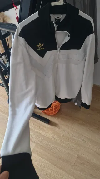 Sudadera Adidas cremallera negra y blanca