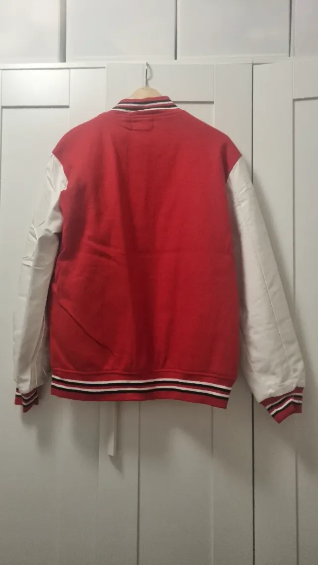 Chaqueta Bomber Roja y Blanca