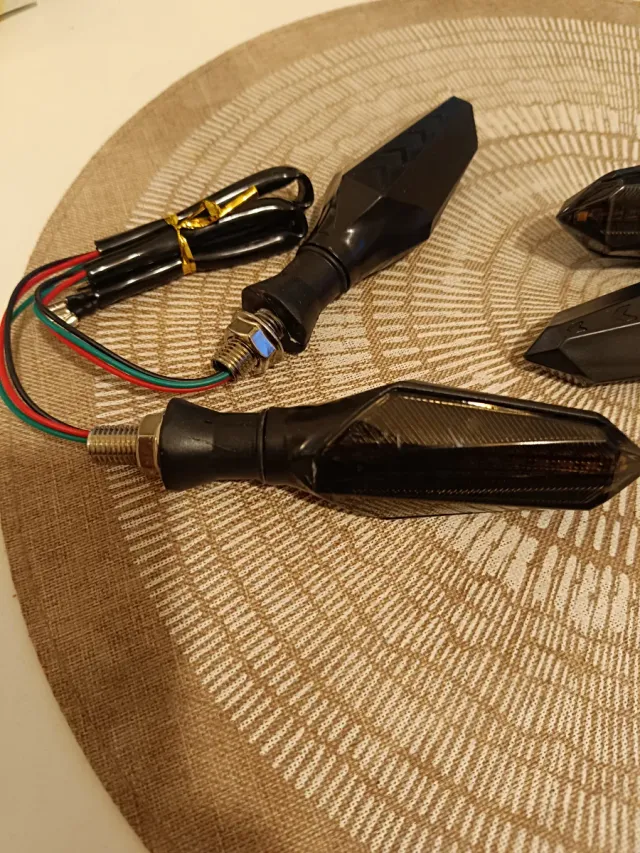 2 Pares Intermitentes dinámicos LED Moto Nuevos