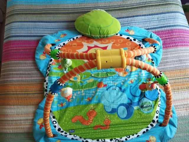 Manta de juegos para bebé con arco