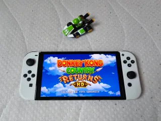 Consola Nintendo Switch OLED con caja y accesorios