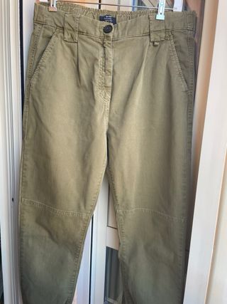 Pantalón cargo Bershka verde oliva