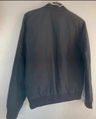 Chaqueta bomber negra