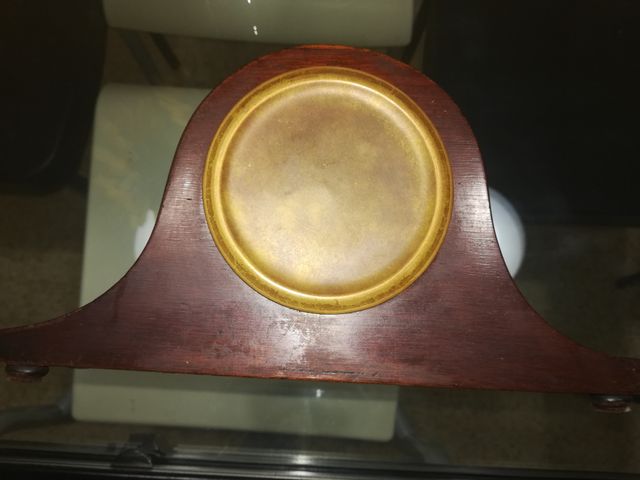 Antico orologio da tavolo