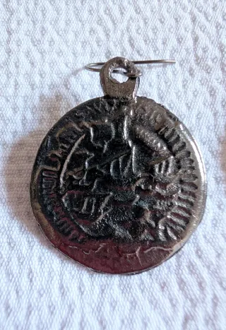 Pendientes estilo moneda con perfil