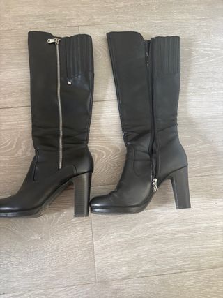 Botas altas tacón negras