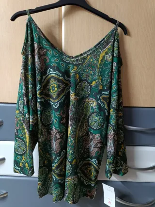 Blusa hombros descubiertos estampado paisley XL
