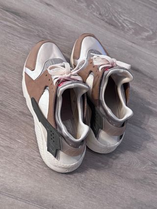 Nike Air Huarache x Stussy