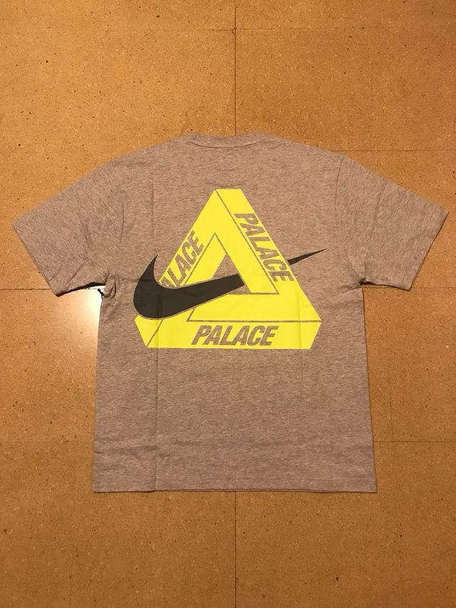 Palace x Nike Tri Swoosh T-Shirt Gris Marl