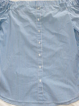 Blusa Stradivarius rayas azul y blanco