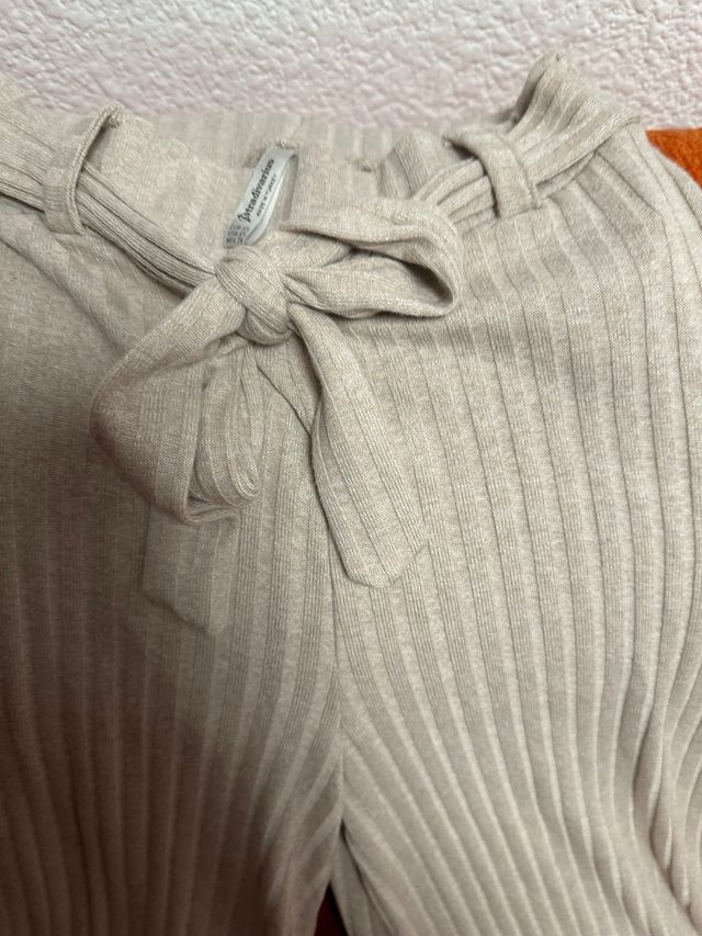 Pantalón beige talla S