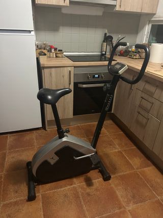 Bicicleta estática DOMYOS VM 150