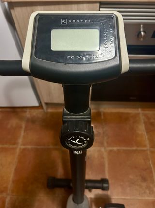 Bicicleta estática DOMYOS VM 150