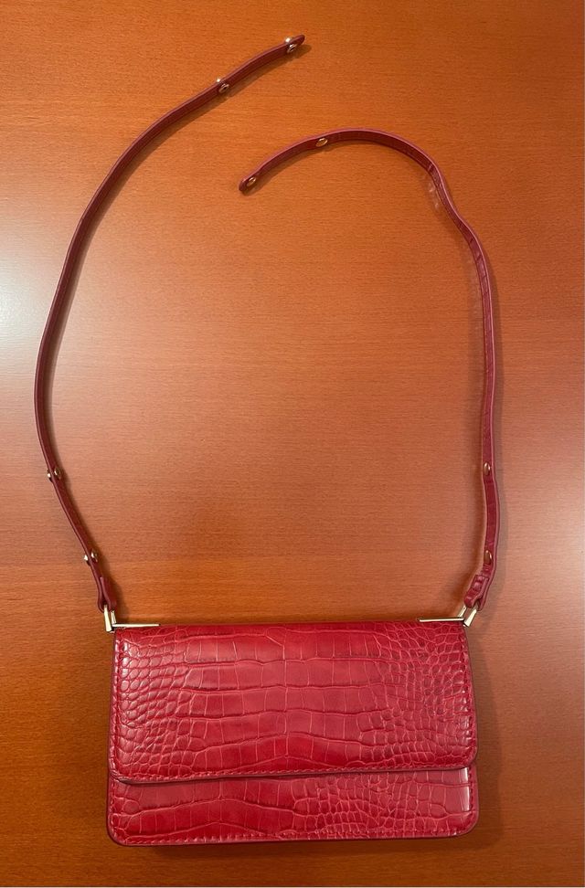 Bolso pequeño rojo efecto cocodrilo tipo cartera