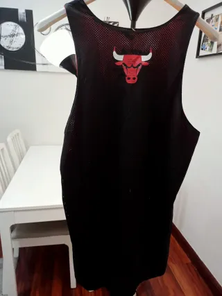 Camiseta Chicago Bulls NBA. Reversible.