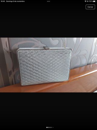 Cartera de fiesta plateada