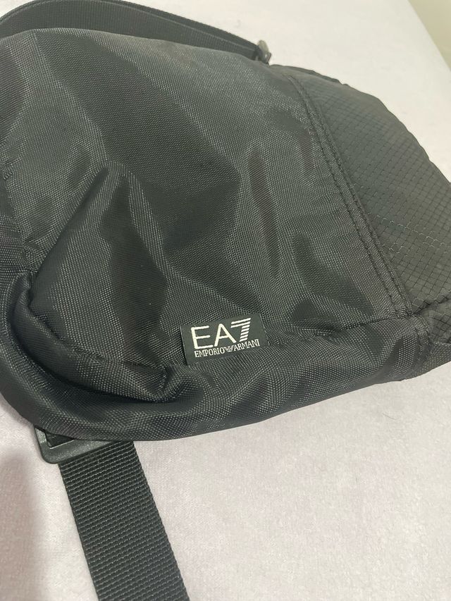 Bolsito Emporio Armani EA7 Negro