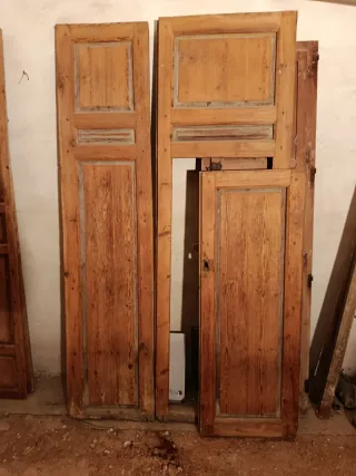 Puerta antigua de madera