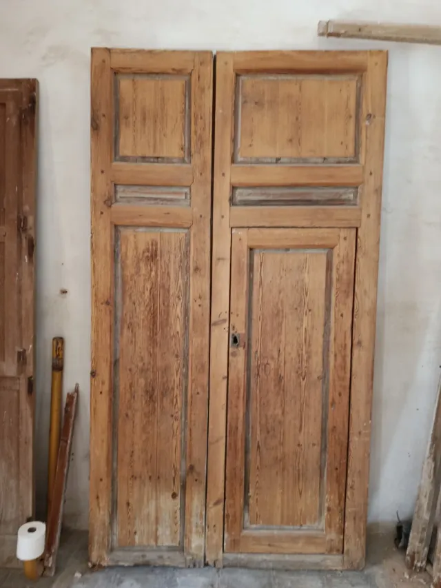 Puerta antigua de madera