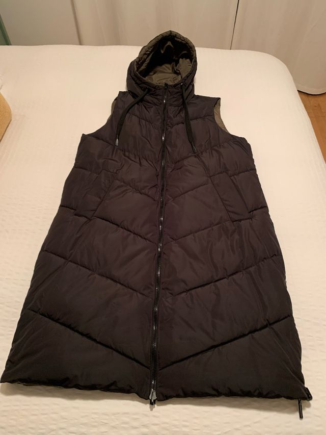 Chaleco plumas reversible ZARA Talla S