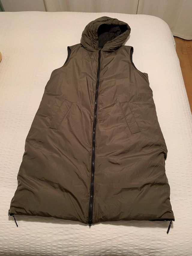 Chaleco plumas reversible ZARA Talla S