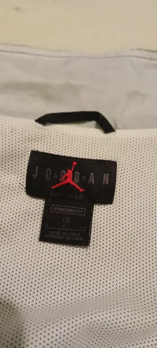 Cortavientos Jordan Talla S