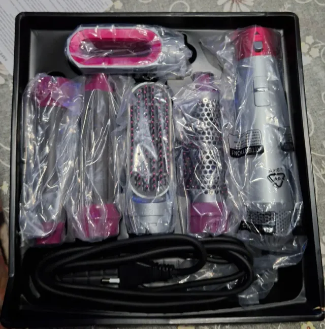 Secador de pelo y accesorios