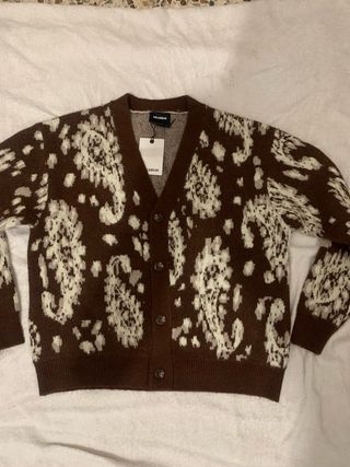 Jersey Pull&Bear estampado marrón y blanco