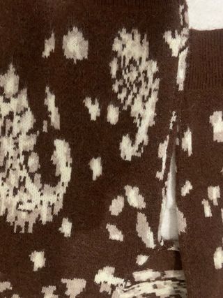 Jersey Pull&Bear estampado marrón y blanco