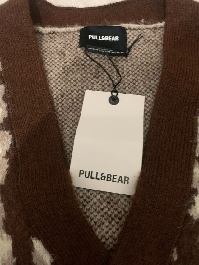 Jersey Pull&Bear estampado marrón y blanco
