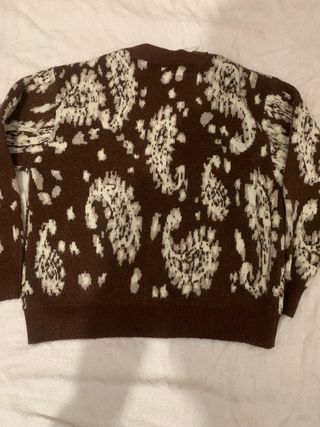 Jersey Pull&Bear estampado marrón y blanco