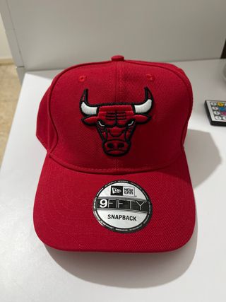 Gorra New Era Chicago Bulls Roja Sin usar