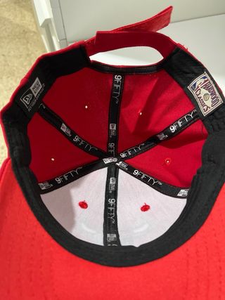 Gorra New Era Chicago Bulls Roja Sin usar