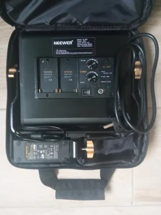 Foco LED Neewer NL 660