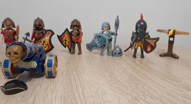 Lote Playmobil: Piratas, Caballeros y Soldados