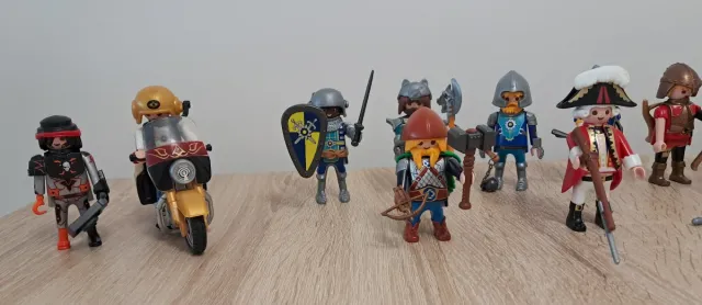 Lote Playmobil: Piratas, Caballeros y Soldados