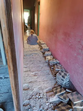 Baldosas hidráulicas suelo 70m2