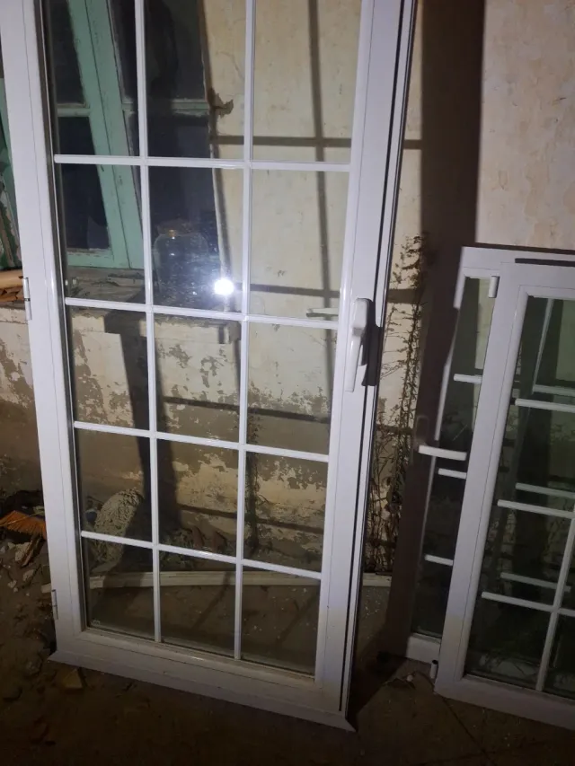 Puerta de aluminio con cristales climalik