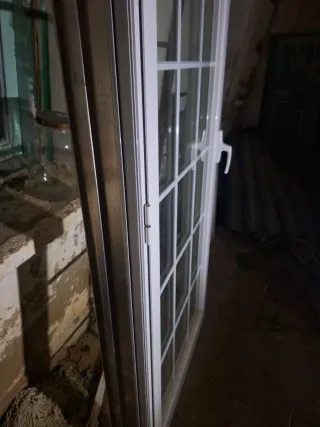 Puerta de aluminio con cristales climalik