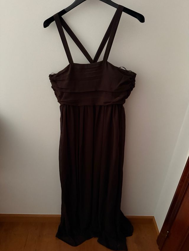 Vestido largo marrón Síntesis
