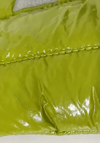 Funda porta laptop verde brillante nueva