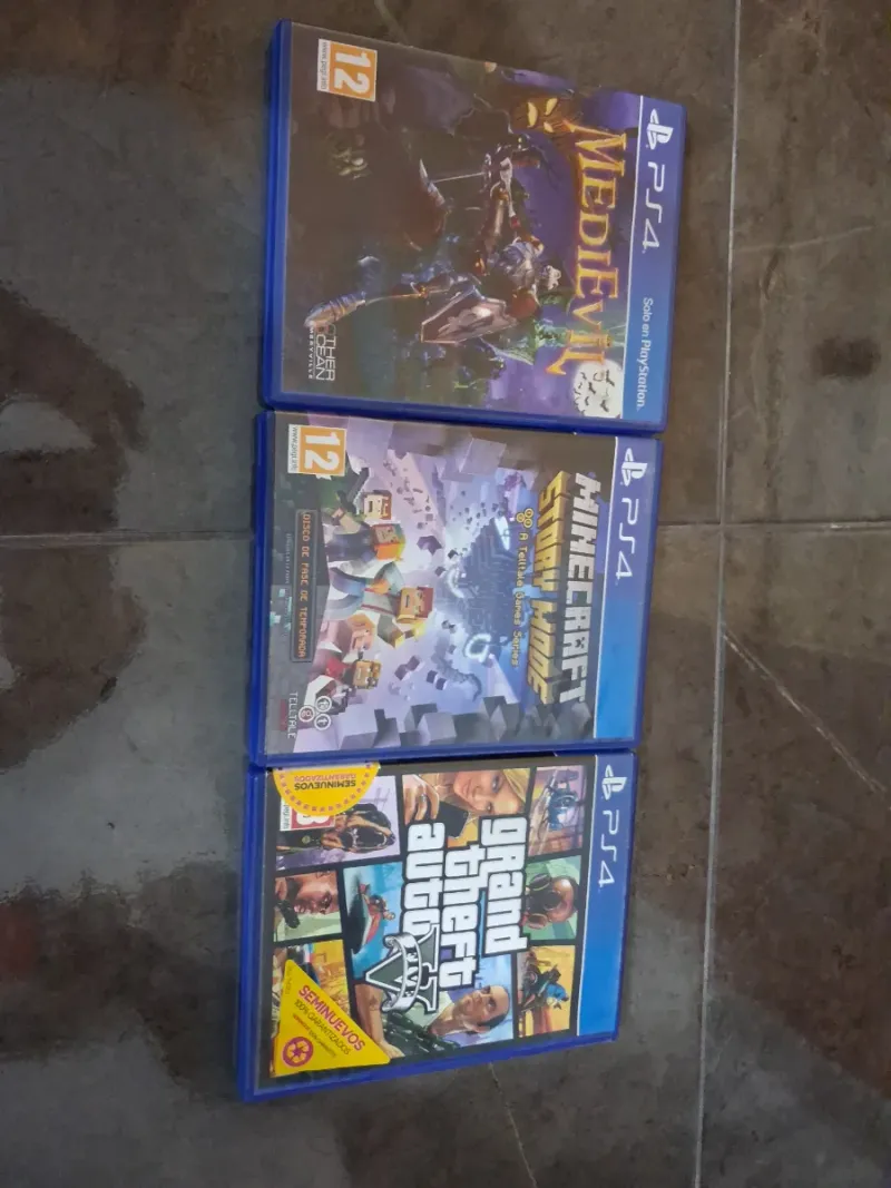 Imagen de Set 3 Juegos PS4: GTA V, Minecraft, Medievil
