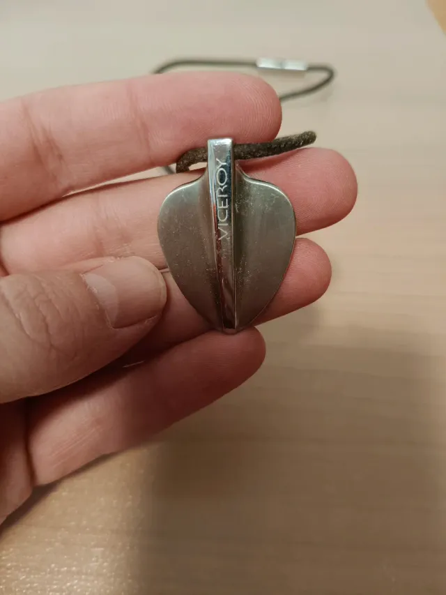 Ciondolo Viceroy in Argento con Cordino in Pelle Marrone