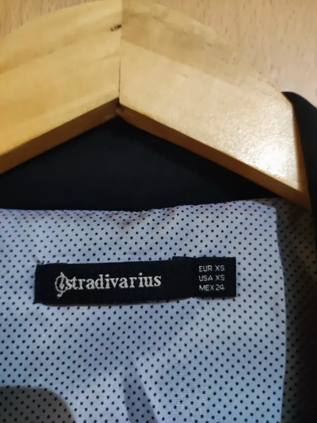 Americana negra Stradivarius