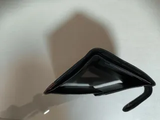 Cartera de piel Dos Caballos negra y marrón