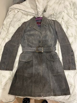 Abrigo tela piel de durazno gris